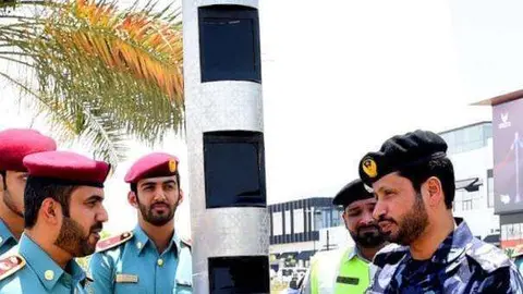 Policía del emirato de Sharjah.