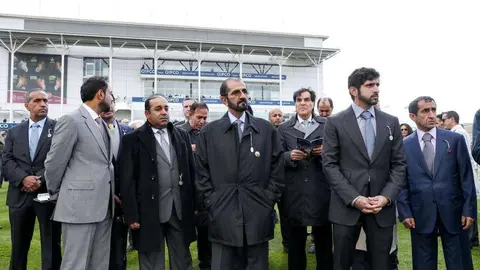 El gobernante de Dubai y el jeque Hamdan durante la competición.