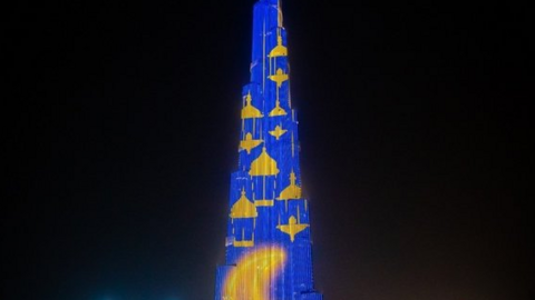 Una imagen del Burj Khalifa iluminado por Ramadán. (Emaar)