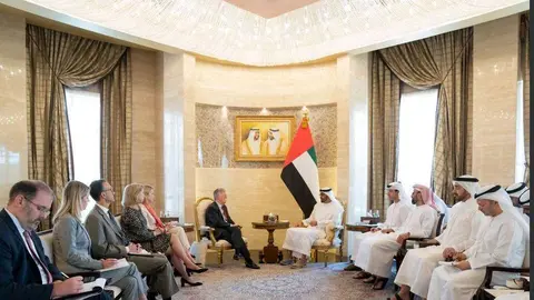 John Bolton con Mohammed bin Zayed en Abu Dhabi. (@ambjohnbolton)