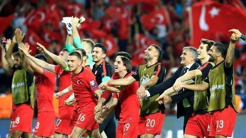 En la imagen de Reuters, la selección de fútbol de Turquía.