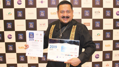 El chef Ernesto Cab Vera tras recibir su premio el pasado 12 de junio. (Cedida)