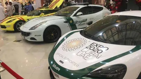 Los lujosos coches de la Policía de Dubai.