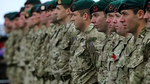 Marines británicos en formación. (Internet)