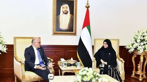 El embajador de Costa Rica en EAU junto a la presidenta del FNC.