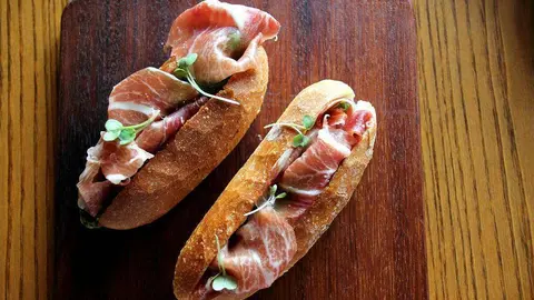 Los clásicos serranitos adquieren en El Sur un nivel insuperable. (EL CORREO)