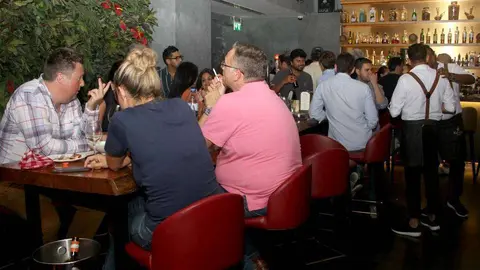 Perspectiva del restaurante El Sur durante la celebración de la Ruta de la Tapa. (EL CORREO)