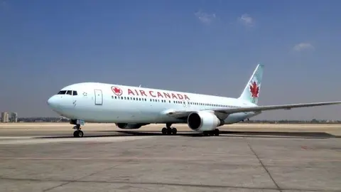 Un avión de Air Canada en el Aeropuerto Ben Gurion de Tel Aviv.