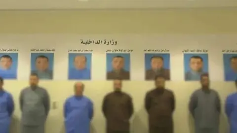Kuwait difundió la imagen de los miembros detenidos.
