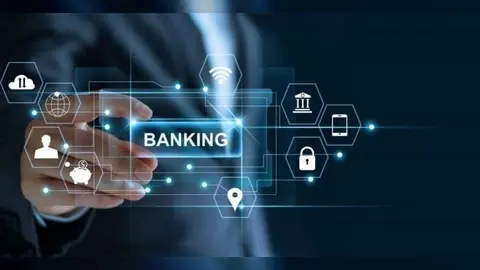 Residentes en EAU apoyan los servicios bancarios en línea.