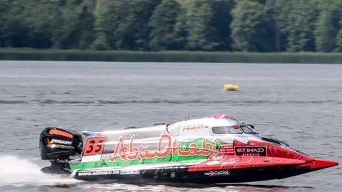 El barco del equipo de Abu Dhabi en Polonia.