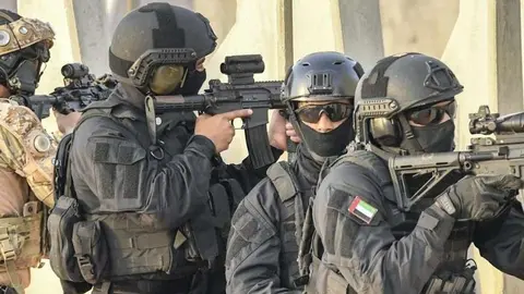 Soldados de Emiratos Árabes durante una exhibición militar.