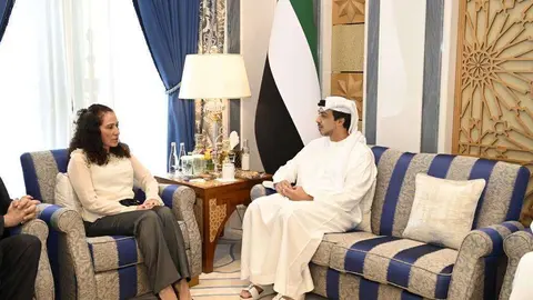 La ministra de Salud de Nicaragua junto al ministro de Exteriores de EAU en Abu Dhabi.