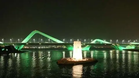 El puente Zayed en Abu Dhabi tendrá puerta de peaje.
