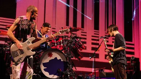 La banda de rock alternativo Red Hot Chilly Peppers, durante un concierto. (redhotchilipeppers.com)