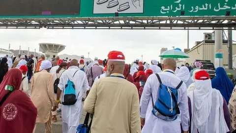 Señales muestran las mejores en las infraestructuras de los lugares sagrados en Arabia Saudita. (WAM)