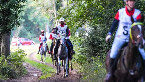 Jinetes durante el Endurance Cup Festival UK. (WAM)