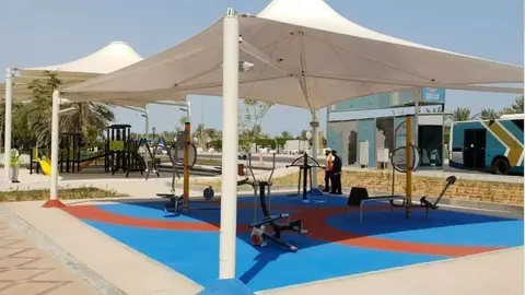 Imagen de una de las localizaciones del nuevo área de esparcimiento en la Corniche de Abu Dhabi. (WAM)