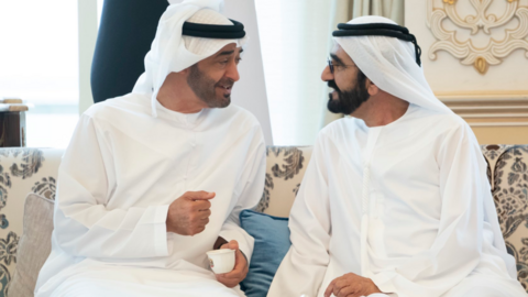 El gobernante de Dubai junto al príncipe heredero de Abu Dhabi durante la reunión del 2 de septiembre de 2019.