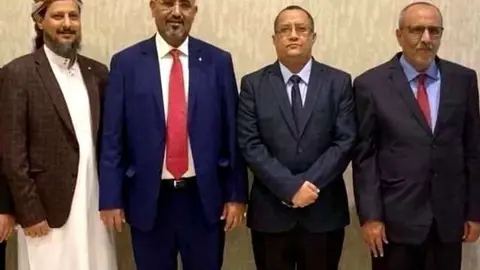 Integrantes de la delegación de los separatistes yemeníes. (Fuente externa)