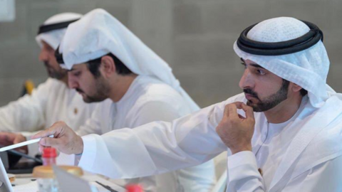 El jeque Hamdan en el sitio de la Expo 2020 de Dubai.