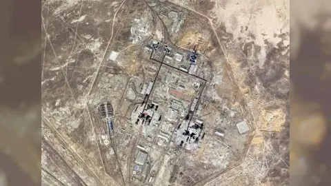 Imagen del puerto espacial Baikonur captada por el satélite KhalifaSat. (WAM)