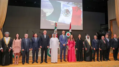 Autoridades en la celebración del Día Nacional de México en Abu Dhabi. (Manaf K. Abbas)