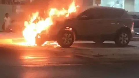 Incendio en un coche.