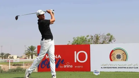 El golfista Josh Hill en el torneo de la ciudad de Al Ain.