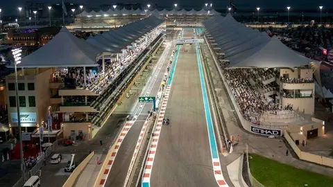 Perspectiva del Circuito de Yas Marina durante la celebración del Gran Premio de Abu Dhabi de Fórmula 1. (WAM)