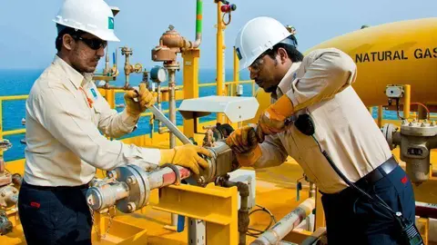 Trabajadores de Aramco (CNBC Arabia)
