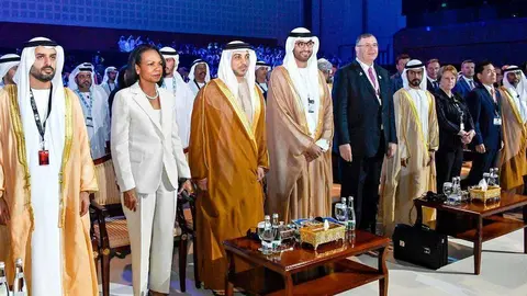 Autoridades y personalidades durante la sesión inaugural de ADIPEC 2019 en Abu Dhabi. (WAM)