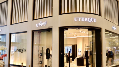 Tienda de la firma española Uterqüe en Nakheel Mall.