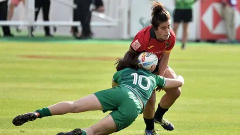 Una imagen del partido entre España e Irlanda celebrado en Dubai. (FER)