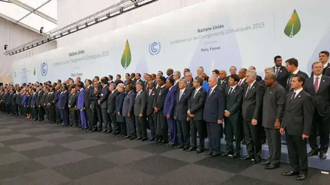 Imagen de archivo de asistentes a la COP21 celebrada en Paris en 2015.