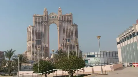 El hotel Fairmont Marina en Abu Dhabi. (EL CORREO)