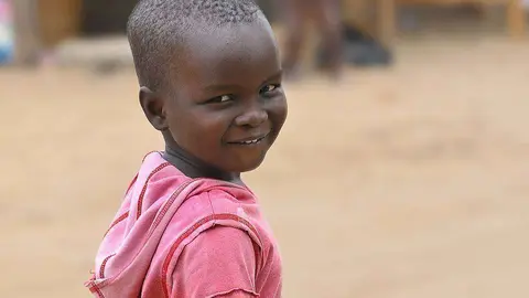 EAU apoyó programas en África con una ayuda que alcanzó los 16 mil millones de dólares. (Pixabay.com)