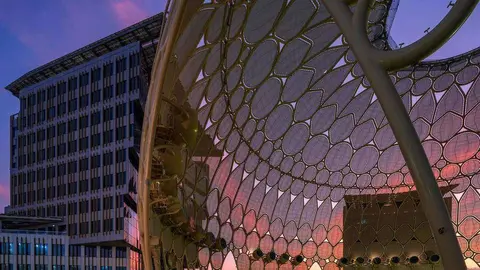 La construcción en Al Wasl Plaza, donde se llevarán a cabo las ceremonias de apertura y clausura, ahora está completa. (Expo Dubai 2020)