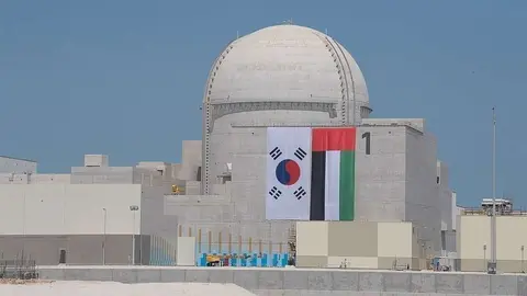 La central nuclear de Barakah en Abu Dhabi durante la jornada en abril en que tuvo lugar la ceremonia oficial de finalización. (WAM)