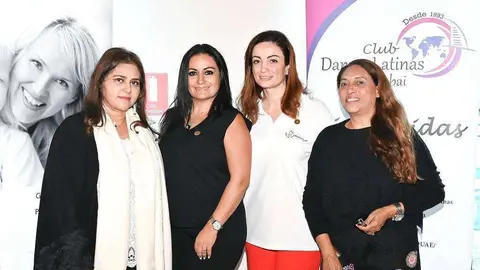 La doctora Salam K. Bolívar -segunda por la izquierda- junto a Brigitta García y otras integrantes de Damas Latinas. (EL CORREO)
