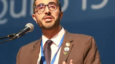 Nasser bin Thani Al Hamli, ministro de Recursos Humanos y Emigración de EAU.