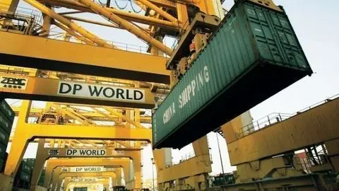 Un contenedor en un puerto de DPW. (WAM)