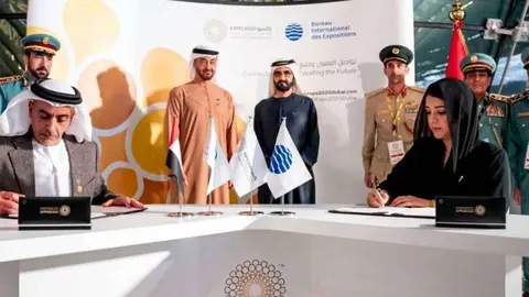 Un momento de la firma de los acuerdos. (WAM)