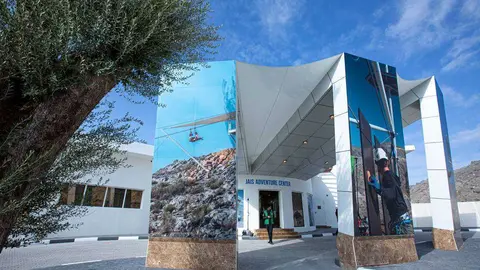 Centro de visitantes en lo alto de la montaña de Ras Al Khaimah.