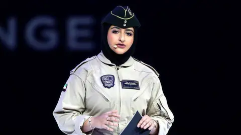 La jequesa Mozah bint, Marwan Al Maktoum, quiere alentar a más mujeres a que trabajen en la industria de la aviación. (The National)