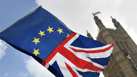 Una bandera de partidarios de permanecer en UE en el centro de Londres.