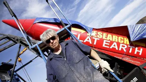 En la imagen de EFE, Mike Hughes en 2017.