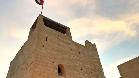 Torre en el Fuerte de Ras Al Khaimah. (EL CORREO)