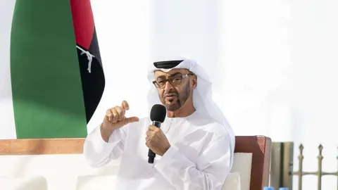 El príncipe heredero de Abu Dhabi durante el discurso. (WAM)
