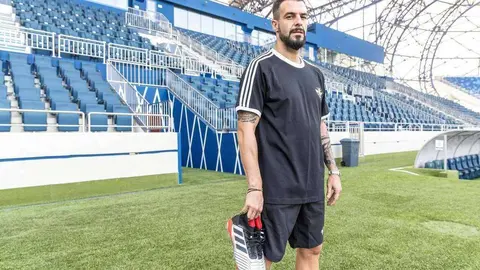 En la imagen de The National el caitán español del Al Nasr Álvaro Negredo.